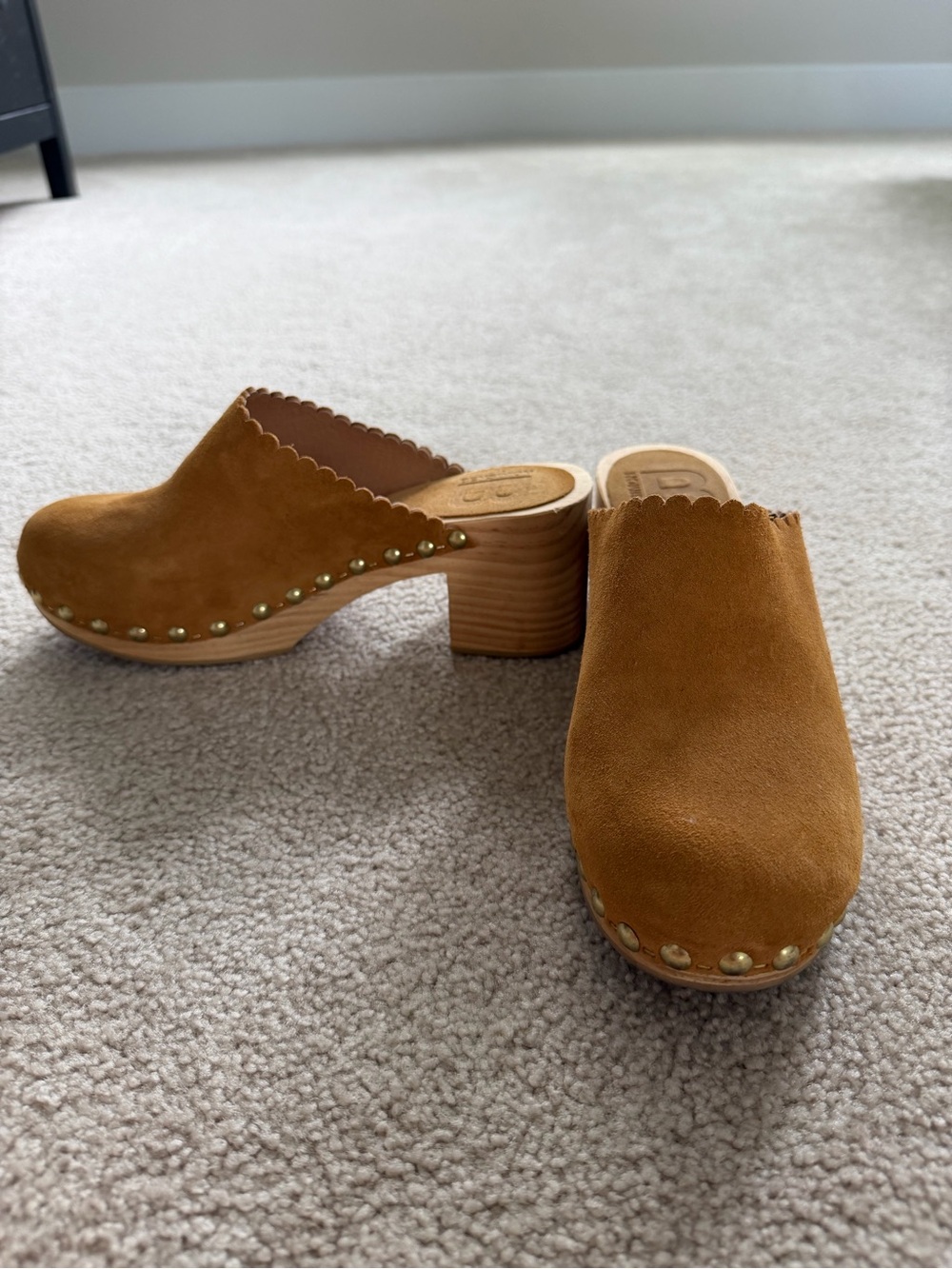 Bensimon Suede Leather Wooden Clogs Mules Scalloped Tan Women’s Size 38 - Picture 9 of 9